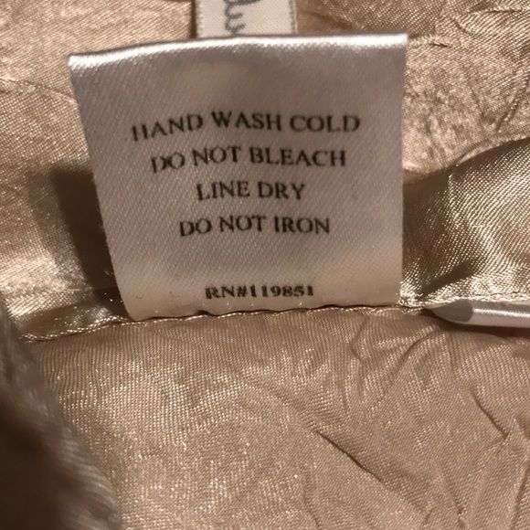 Crushed Embroidered Choker Top🧡 - Picture 6 of 8